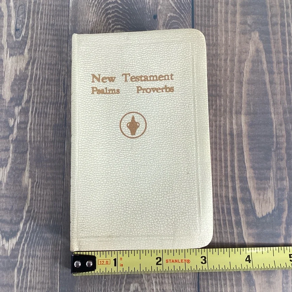 1958 New Testament Psalms Proverbs Nurse Edition Florence Nightingale Pledge